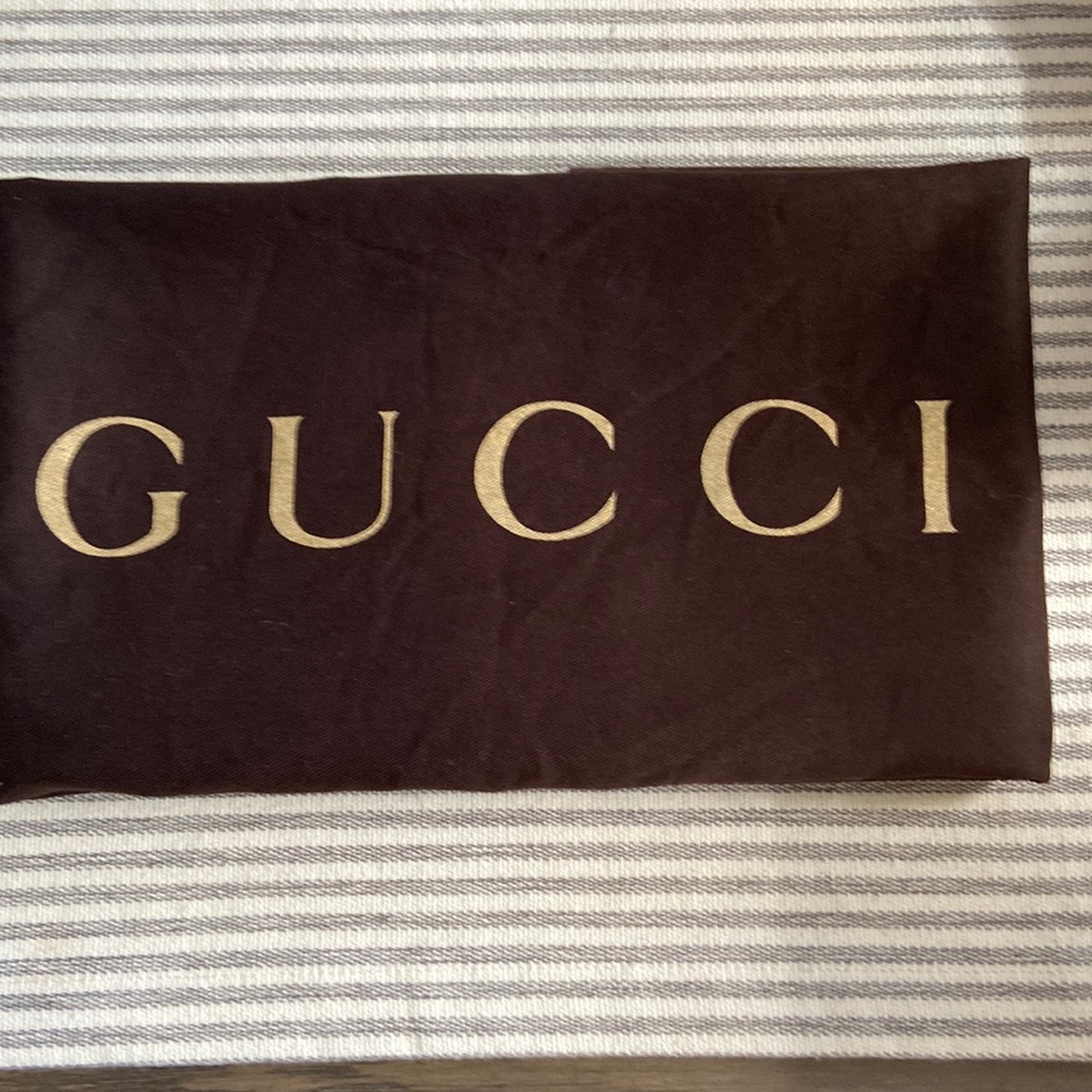 Gucci drawstring dust bag